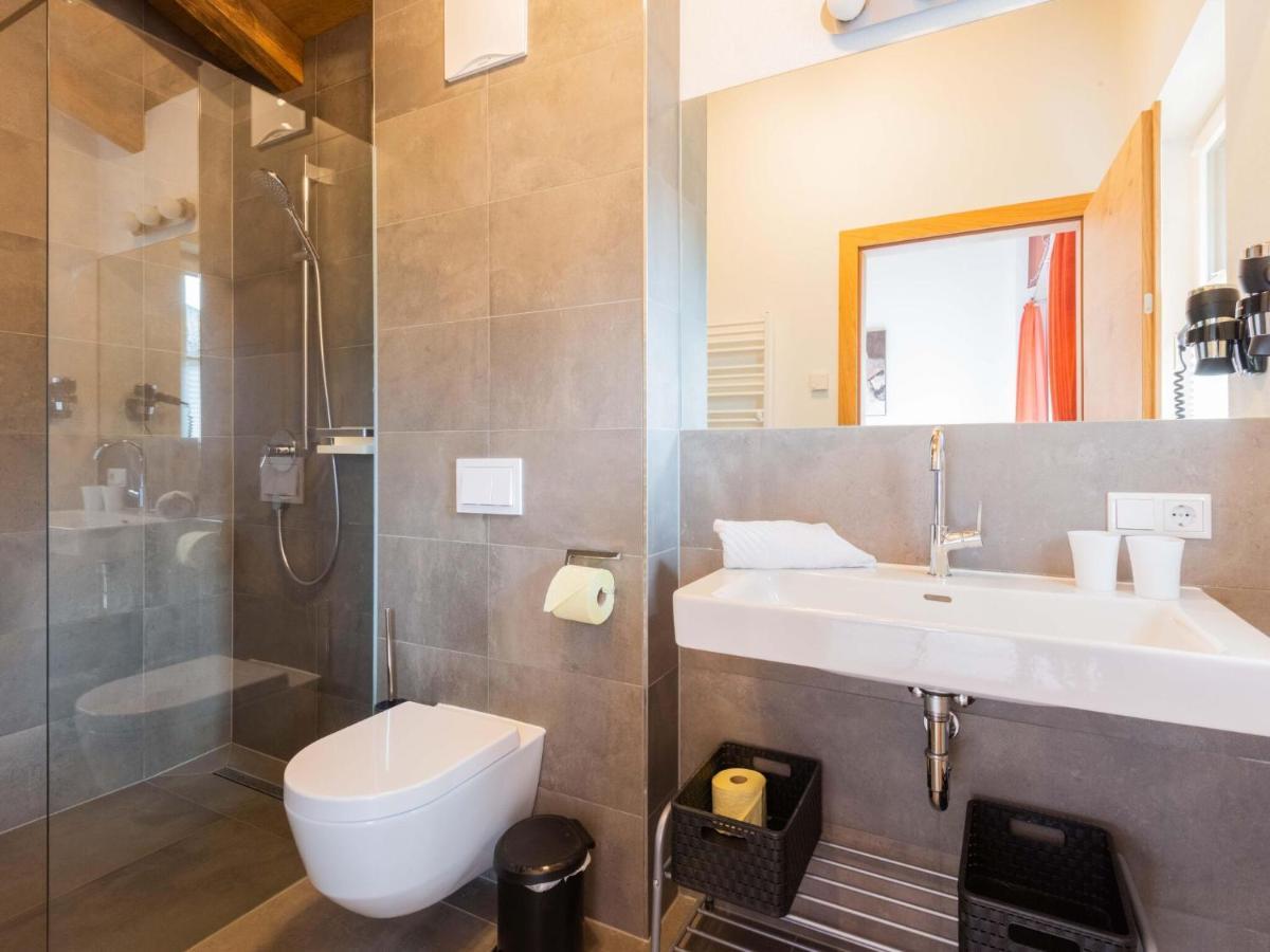 Fantastic Chalet With Sauna นีเดิร์นซิลล์ ภายนอก รูปภาพ